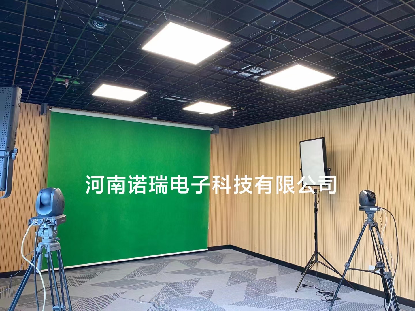 鄭州中學微課教室